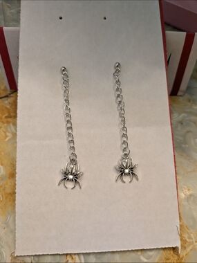 Silver Spider Dangle Chain Earrings Goth Gothic Emo Grunge Y2k Cyber Fantasy Alt